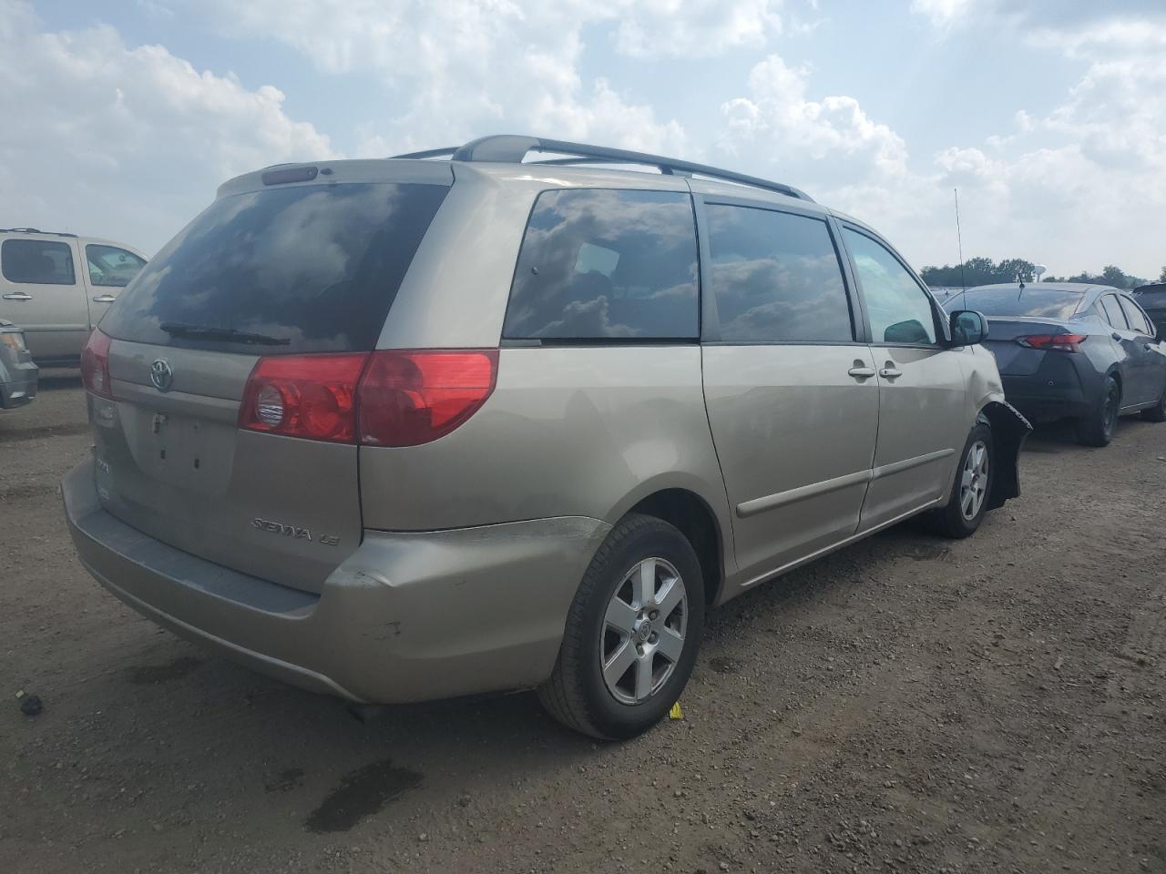 2008 Toyota Sienna Ce - Фото 3