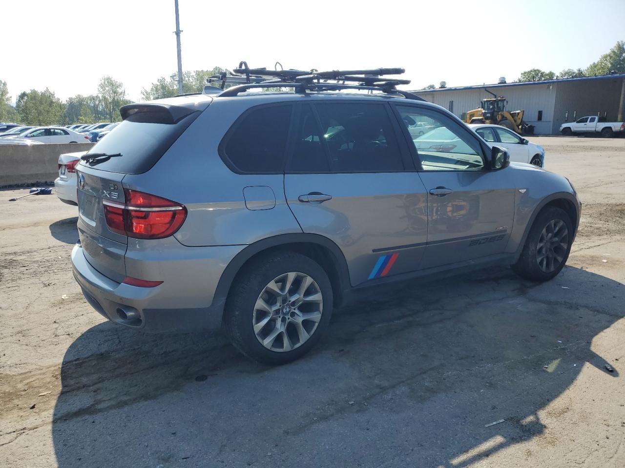 2012 BMW X5 xDrive35I - Фото 3