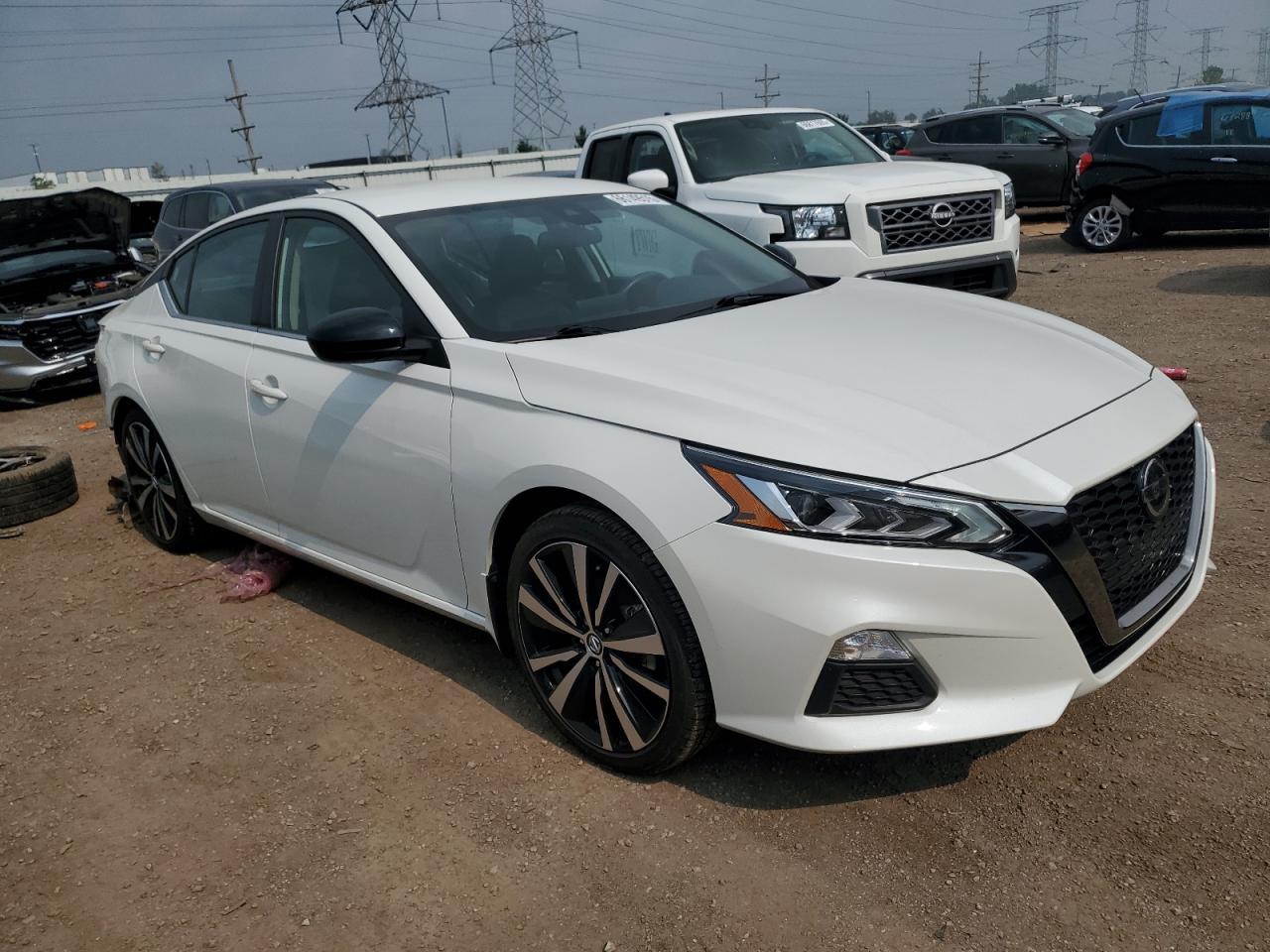 2022 Nissan Altima Sr - Image 4