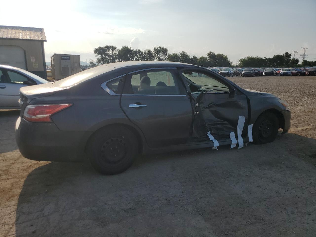 2013 Nissan Altima 2.5 - Image 3