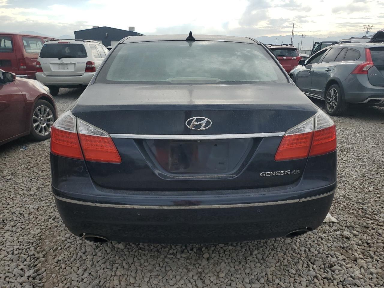 2011 Hyundai Genesis 4.6L - Фото 6