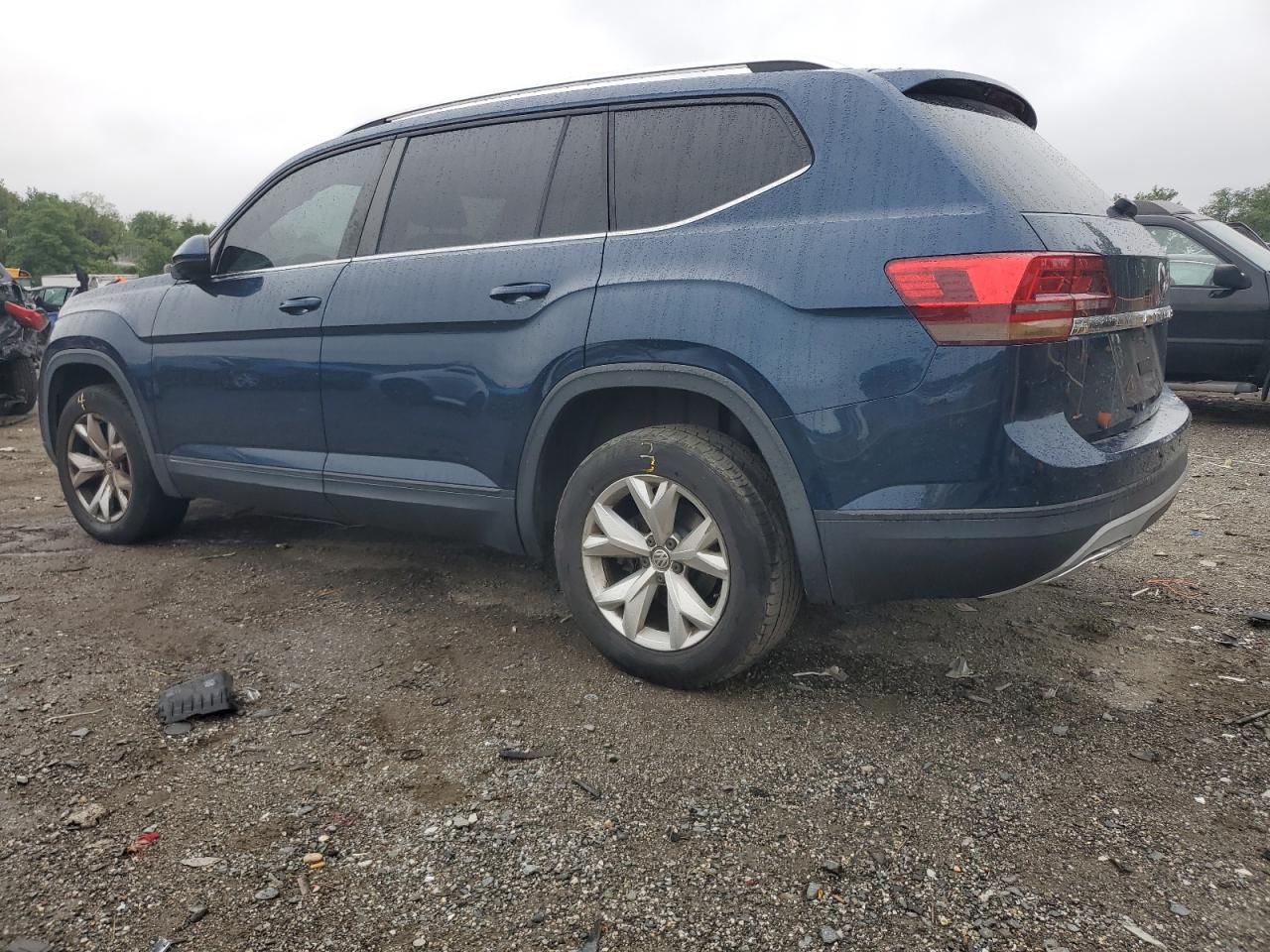 2018 Volkswagen Atlas S - Фото 2