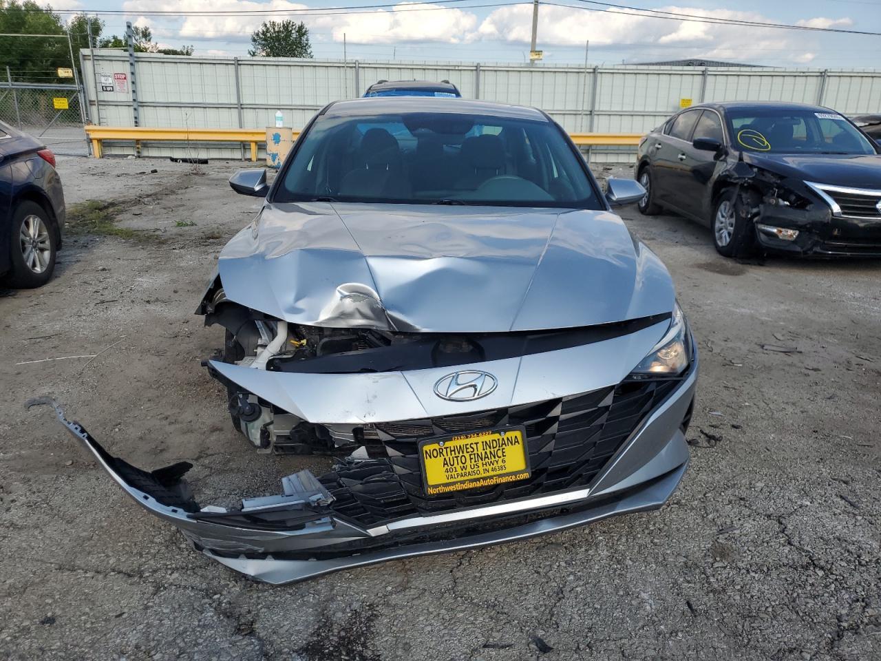 2021 Hyundai Elantra Se - Фото 5