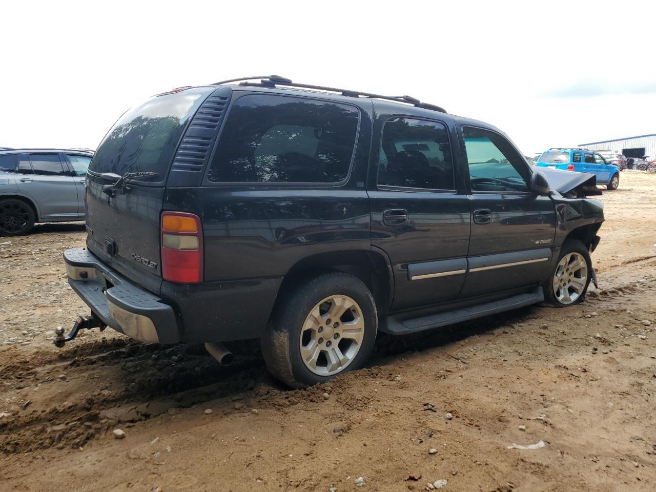 2002 Chevrolet Tahoe - Image 3