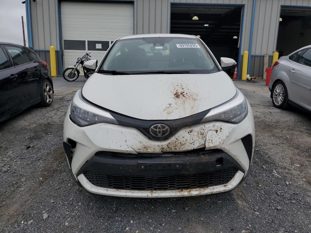 2021 Toyota C-Hr Xle - Image 5