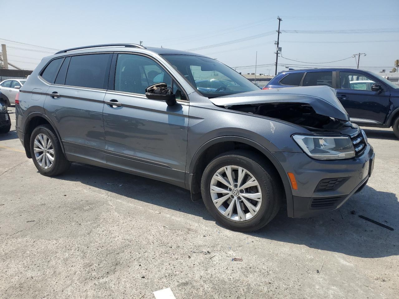 2018 Volkswagen Tiguan S - Фото 4