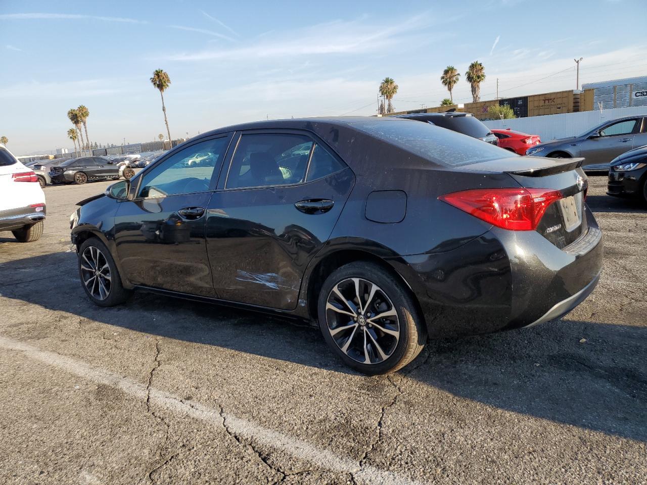 2019 Toyota Corolla L - Фото 2