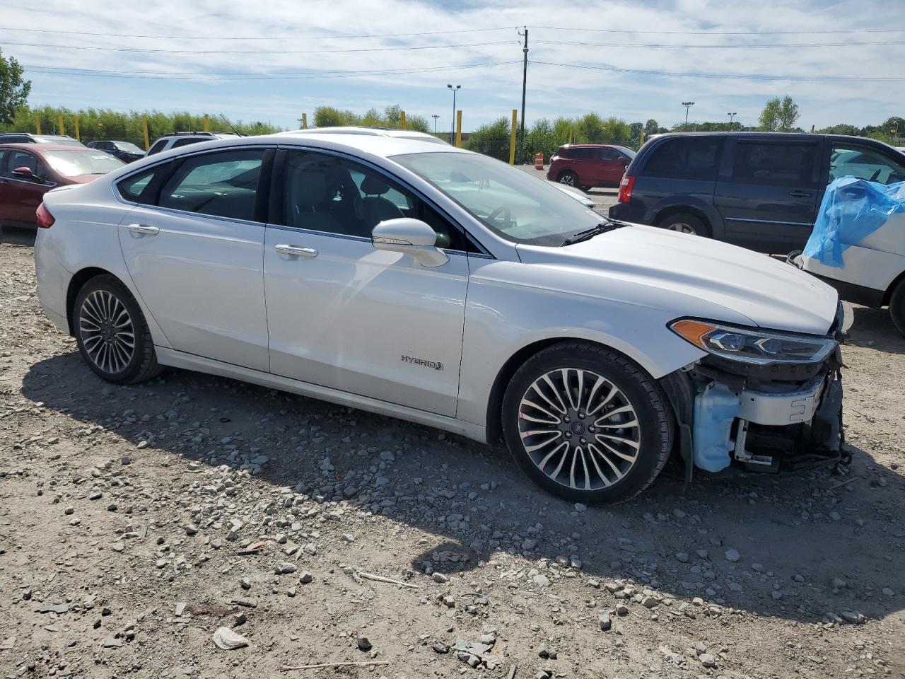 2017 Ford Fusion Titanium Hev - Image 4