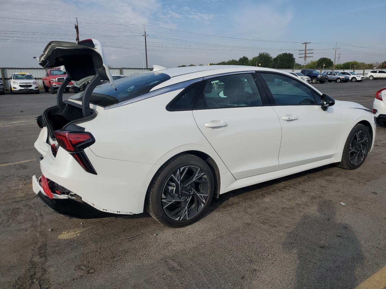 2025 Kia K5 Gt Line - Image 3