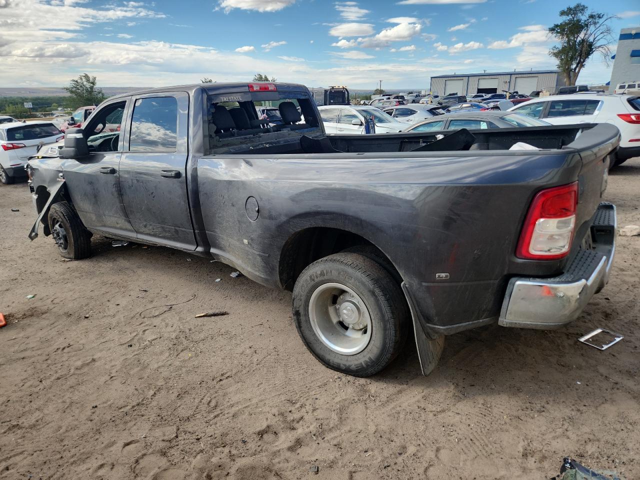 2024 Ram 3500 Tradesman - Фото 2