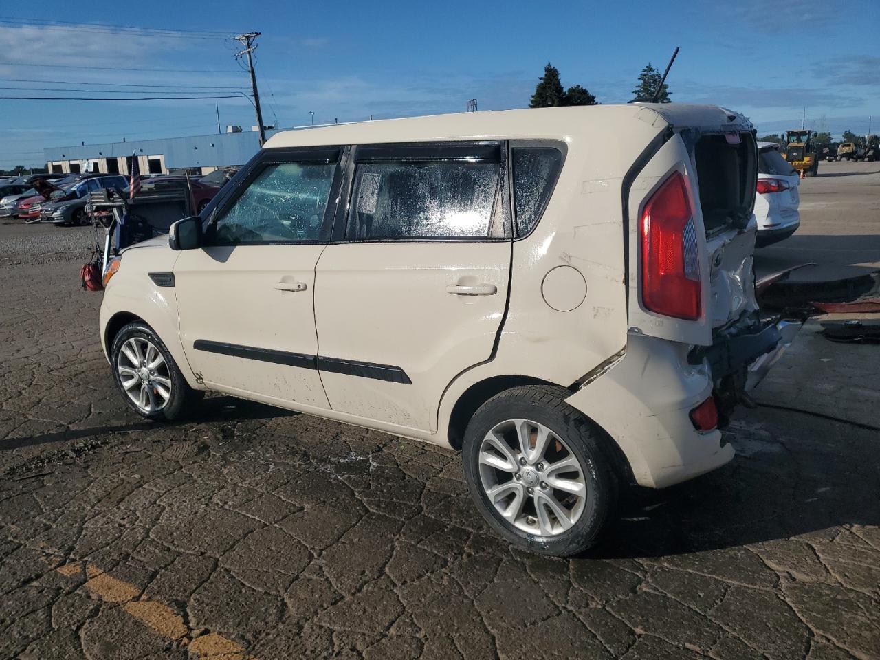 2013 Kia Soul + - Image 2