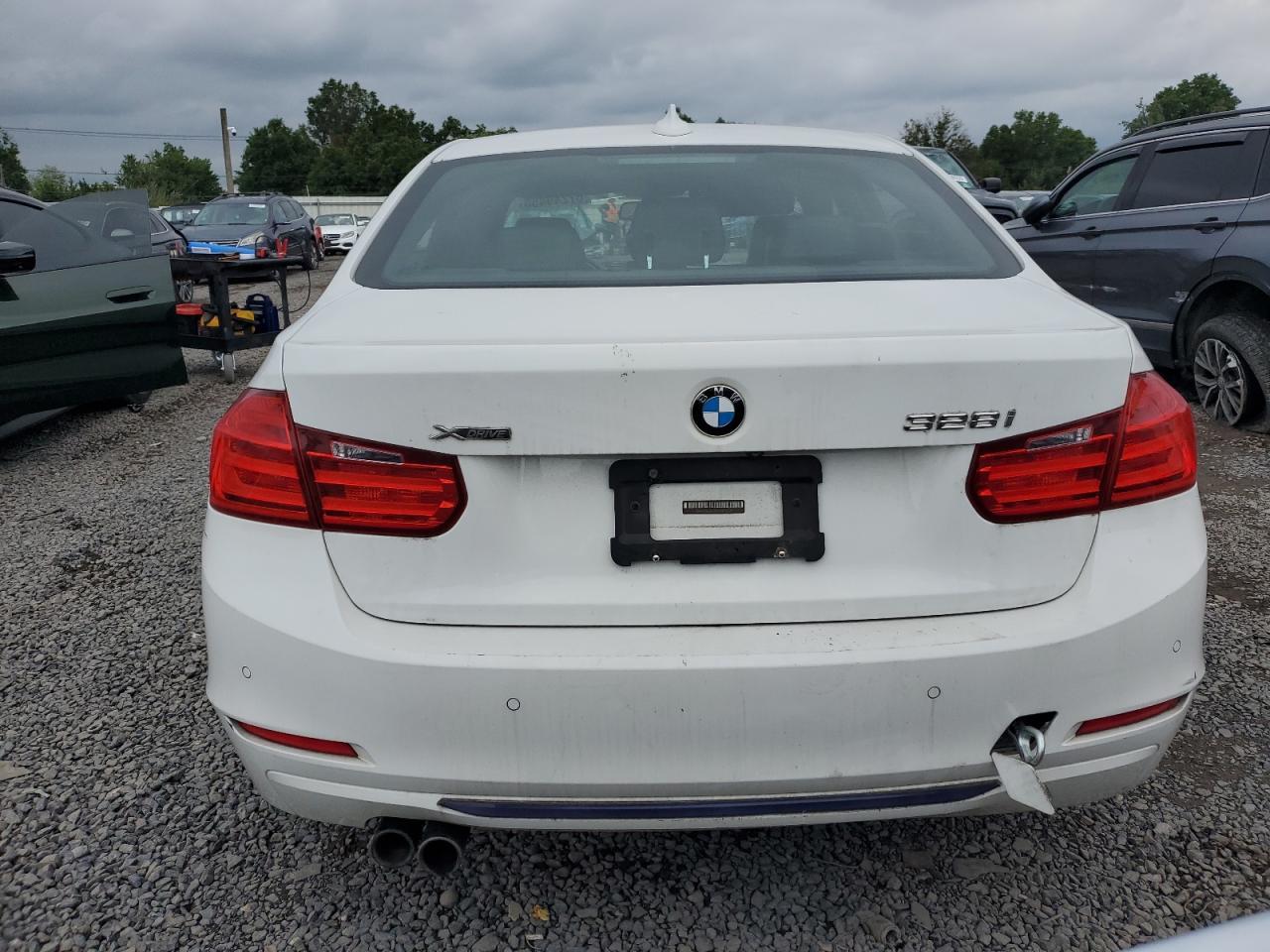 2015 BMW 328 Xi - Фото 6