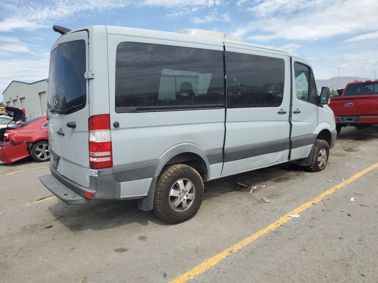 2016 Mercedes-Benz Sprinter 2500 - Фото 3