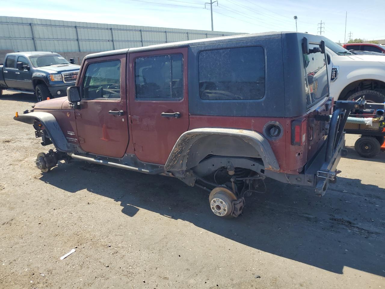 2007 Jeep Wrangler Sahara - Image 2
