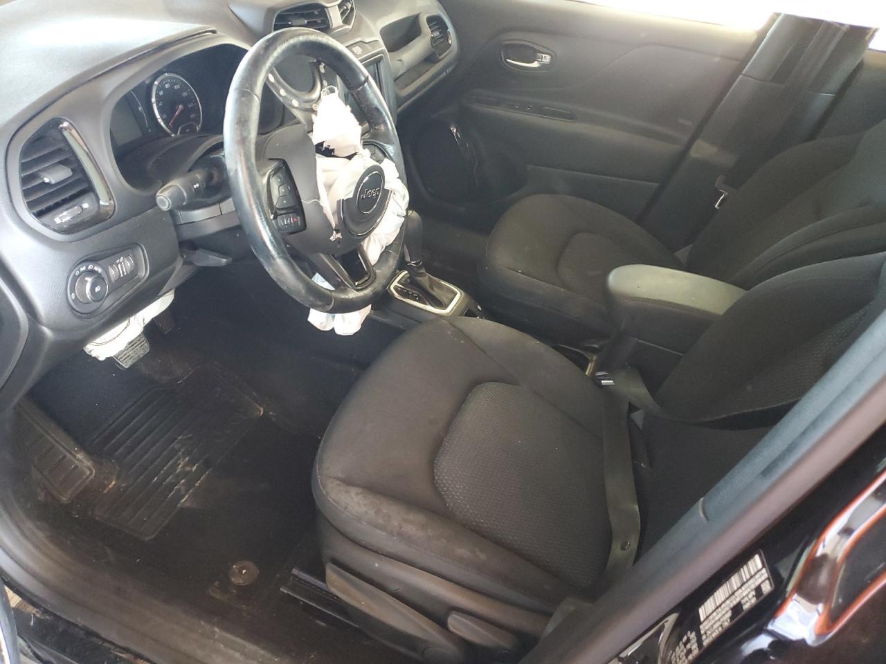 2018 Jeep Renegade Latitude - Image 7