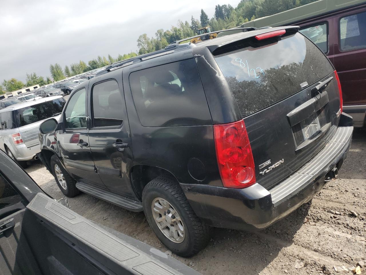 2008 GMC Yukon - Image 2