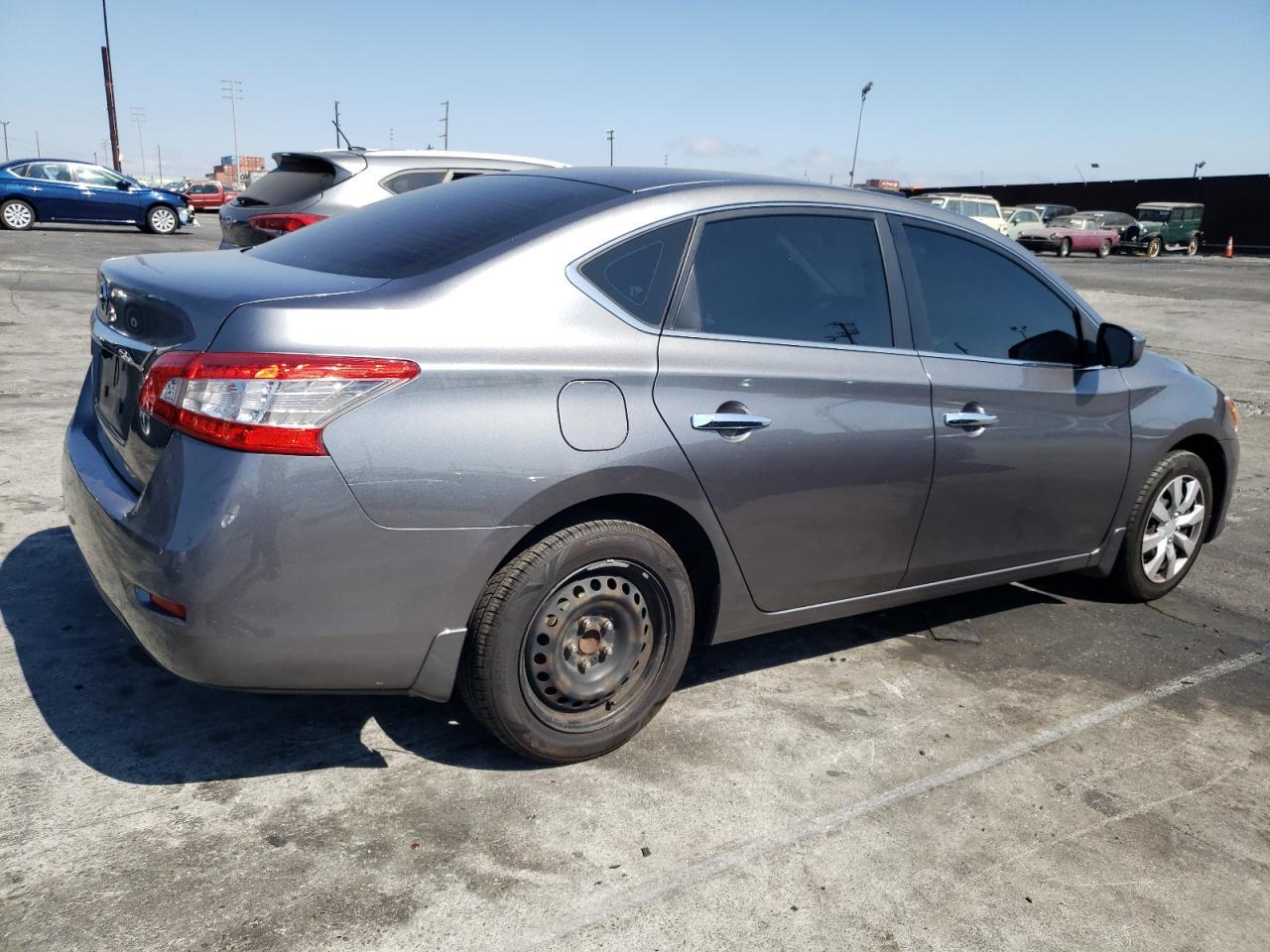 2015 Nissan Sentra S - Фото 3