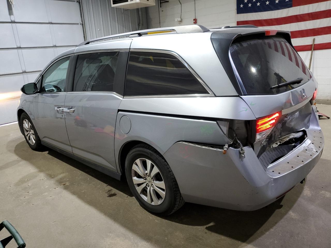 2016 Honda Odyssey Exl - Image 2