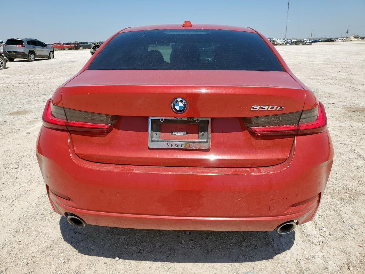 2023 BMW 330E - Фото 6