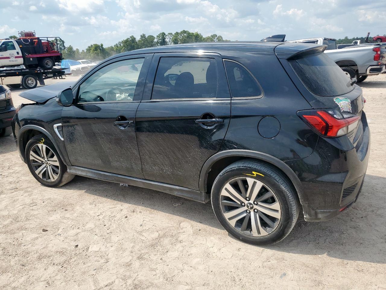 2021 Mitsubishi Outlander Sport Es - Фото 2