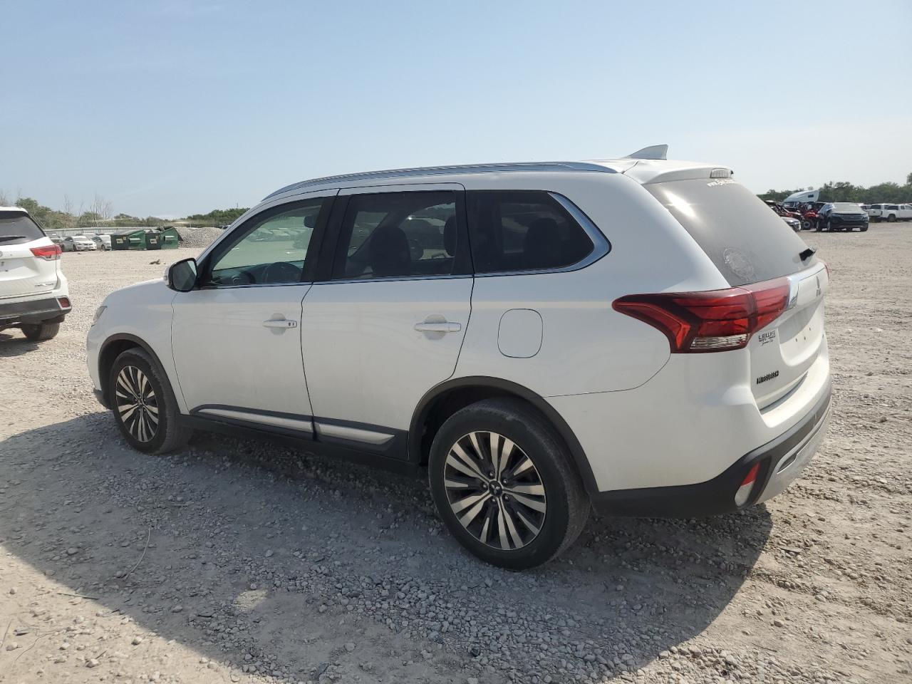 2019 Mitsubishi Outlander Se - Фото 2