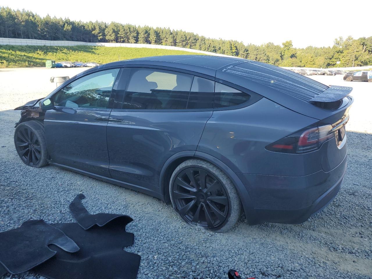 2022 Tesla Model X - Фото 2