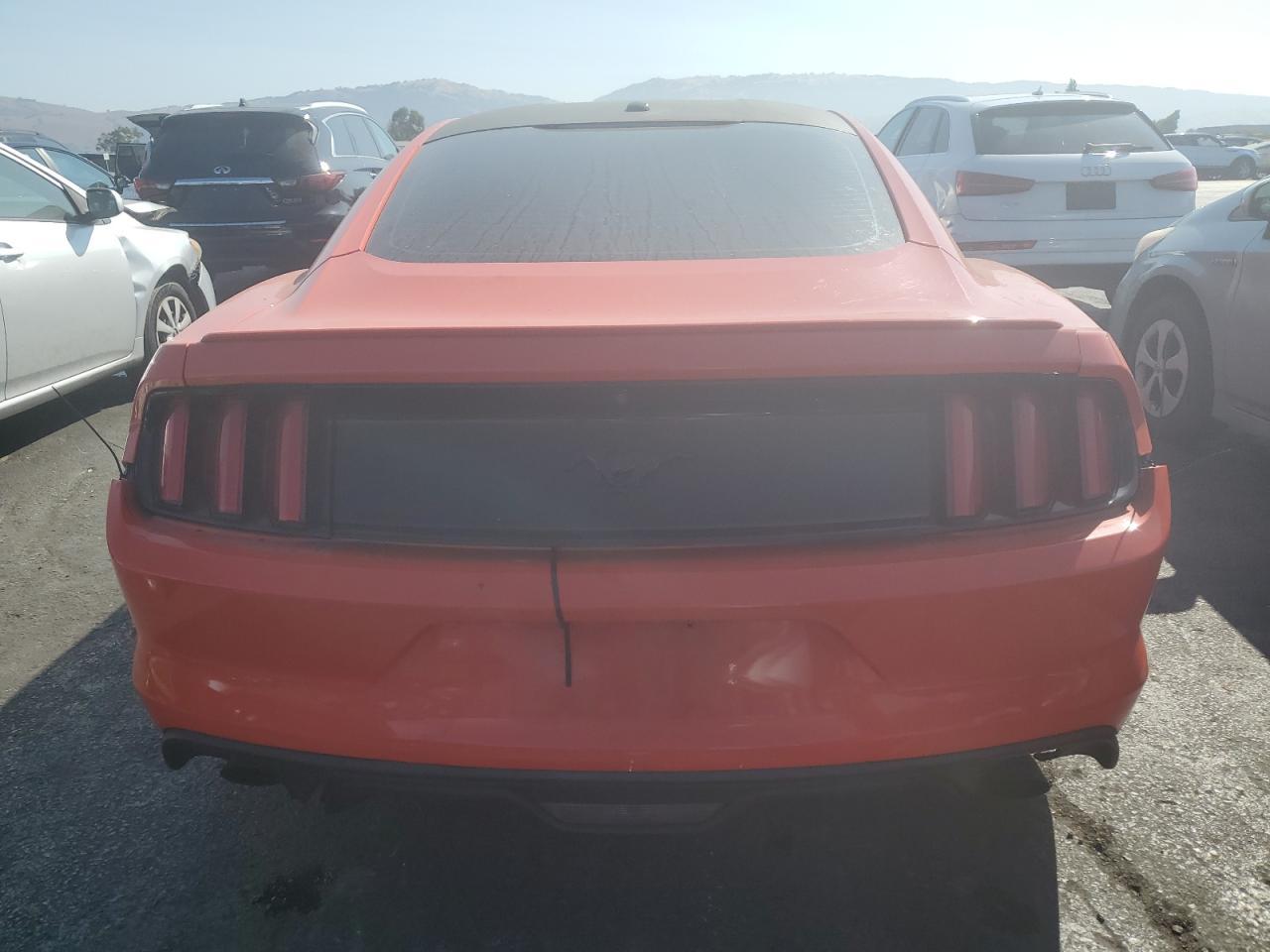 2016 Ford Mustang - Фото 6