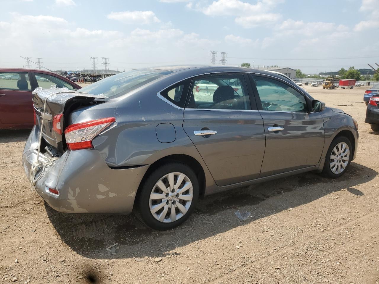 2015 Nissan Sentra S - Фото 3