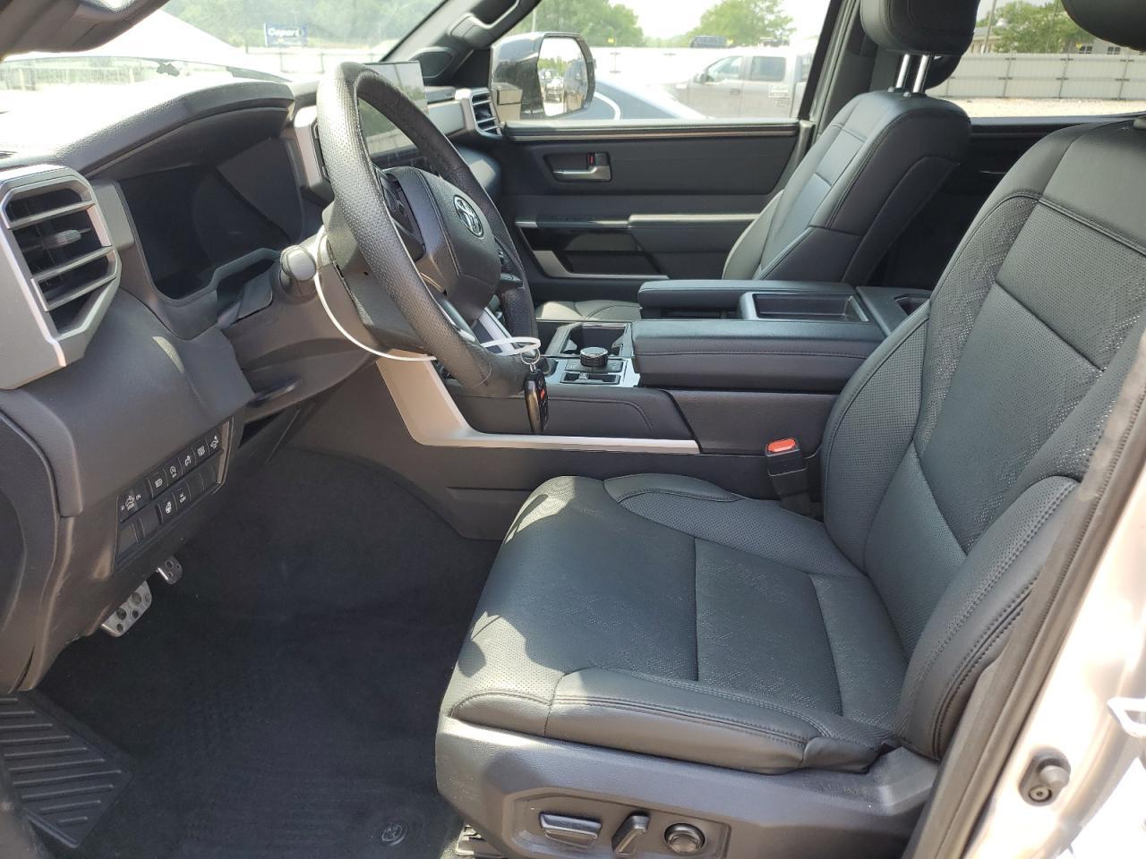 2025 Toyota Tundra Crewmax Limited - Image 7