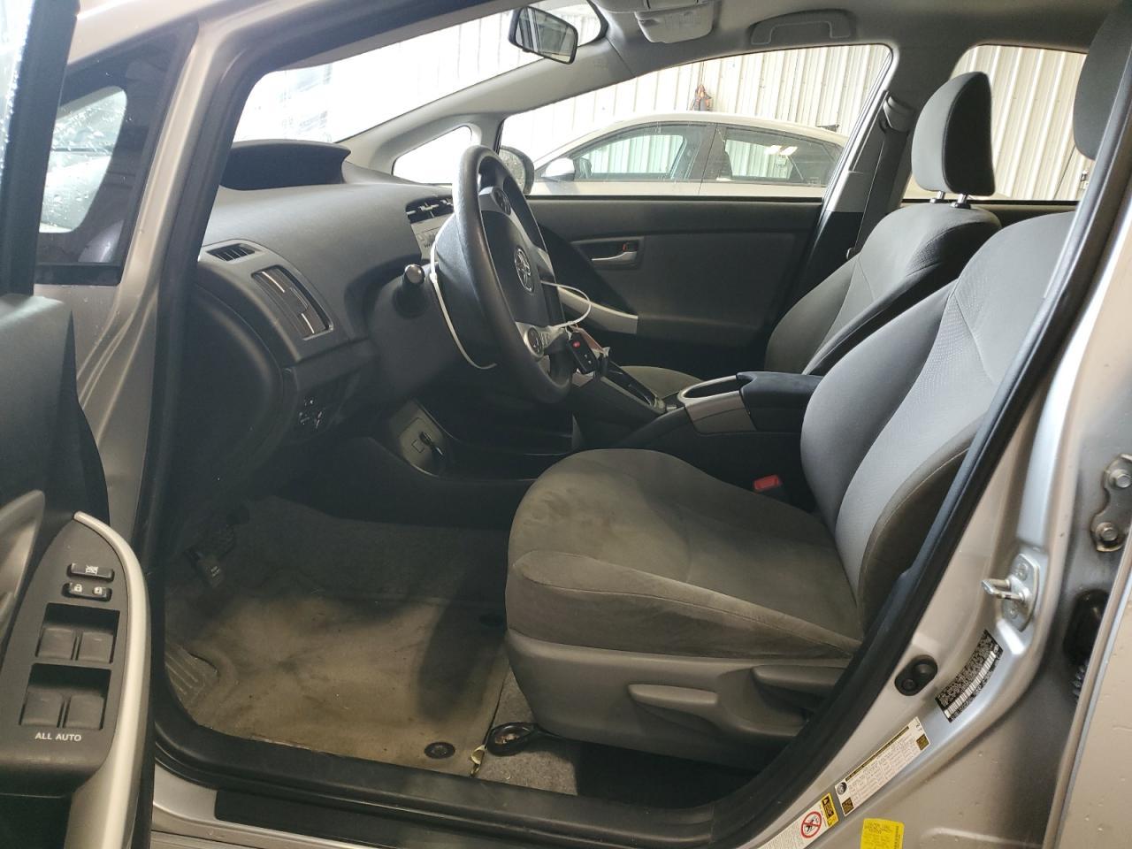 2013 Toyota Prius - Фото 7