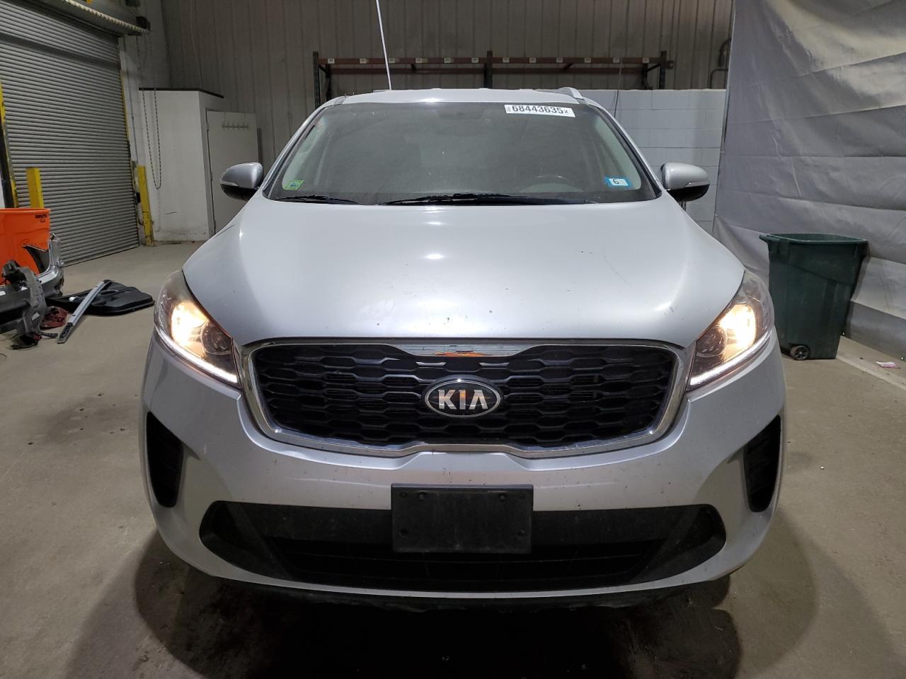 2019 Kia Sorento L - Фото 5