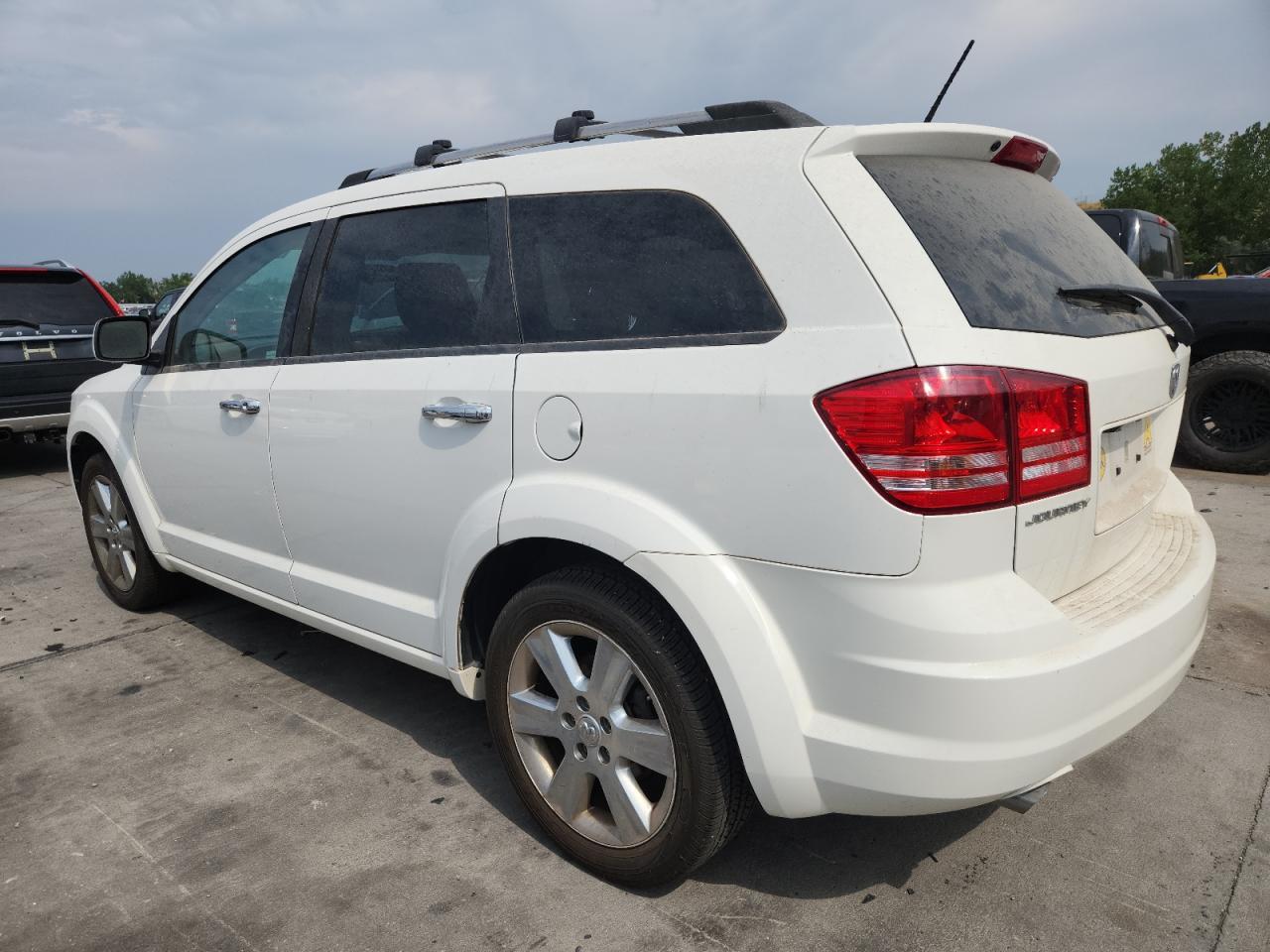 2009 Dodge Journey R/T - Image 2