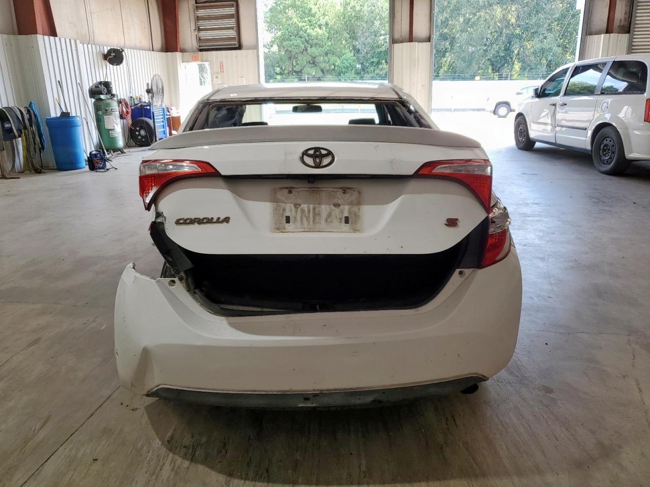 2016 Toyota Corolla L - Фото 6