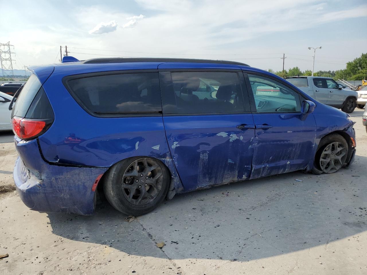 2019 Chrysler Pacifica Touring L - Фото 3