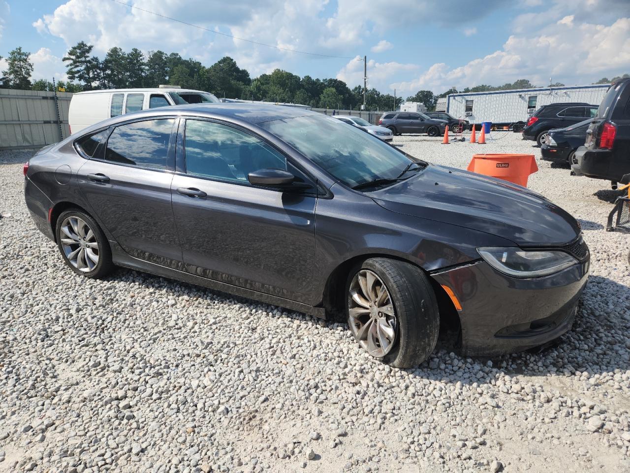 2015 Chrysler 200 S - Фото 4