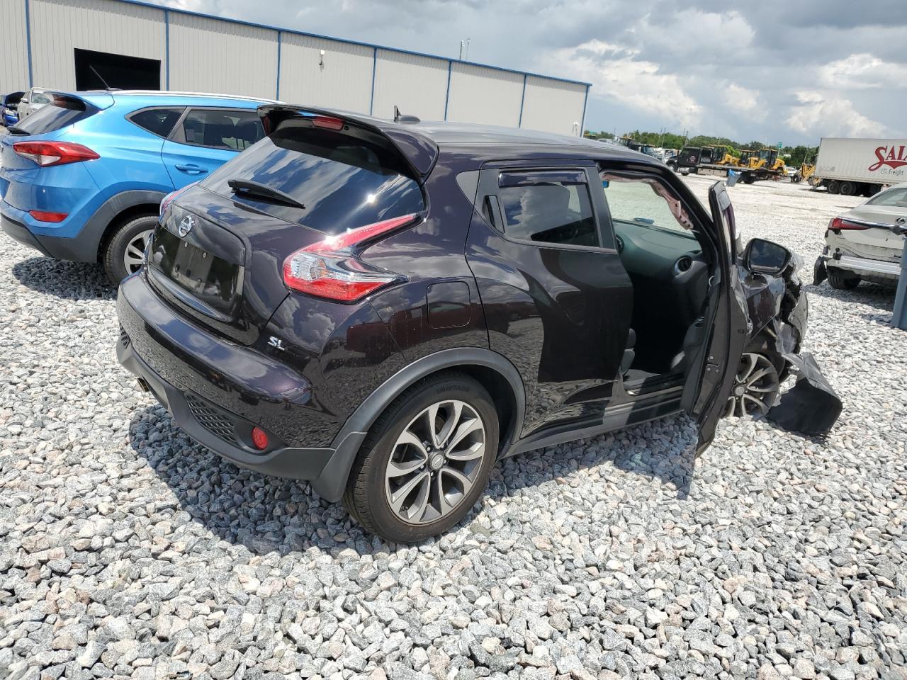 2017 Nissan Juke S - Image 3