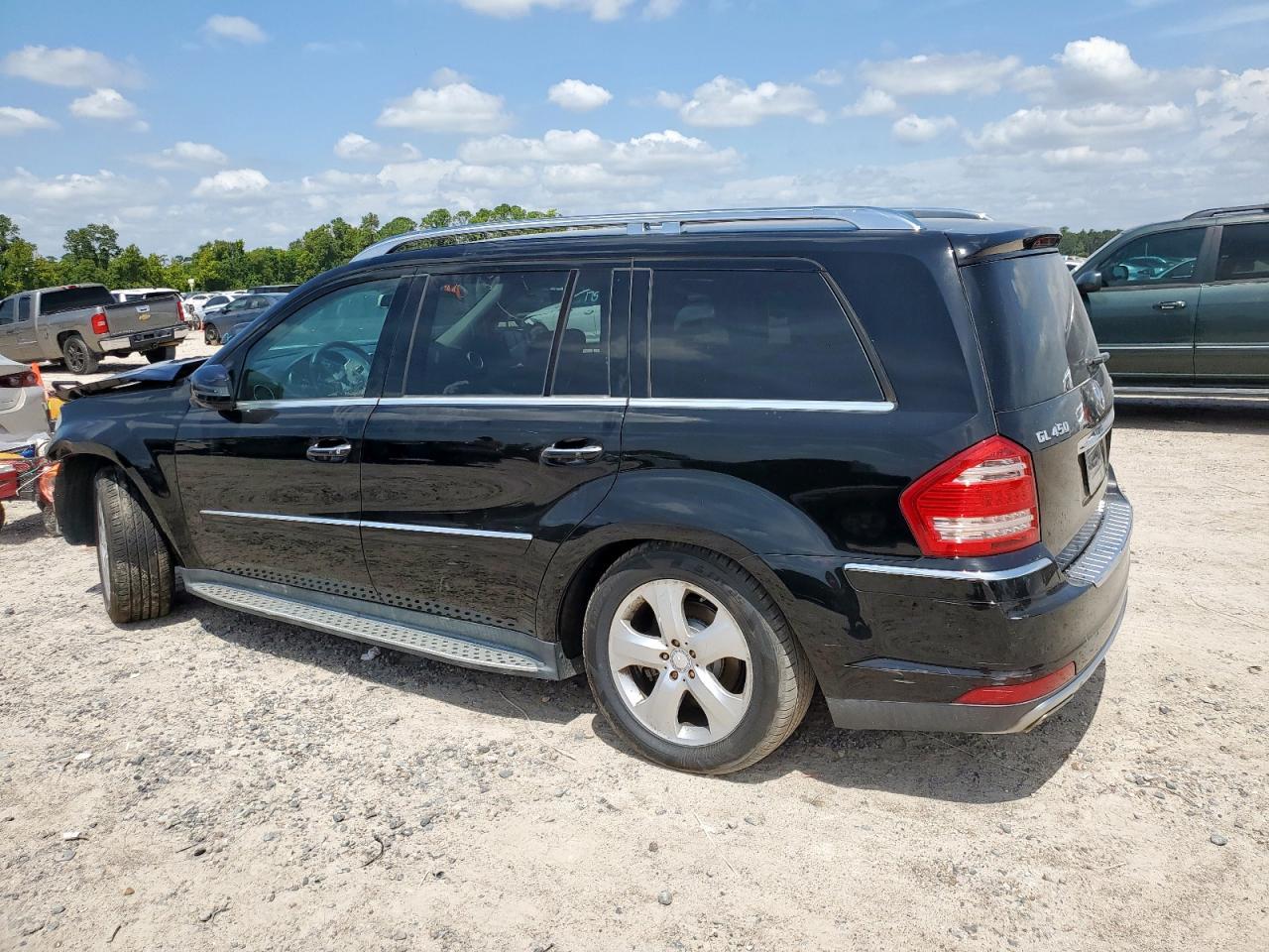 2011 Mercedes-Benz Gl 450 4Matic - Image 2