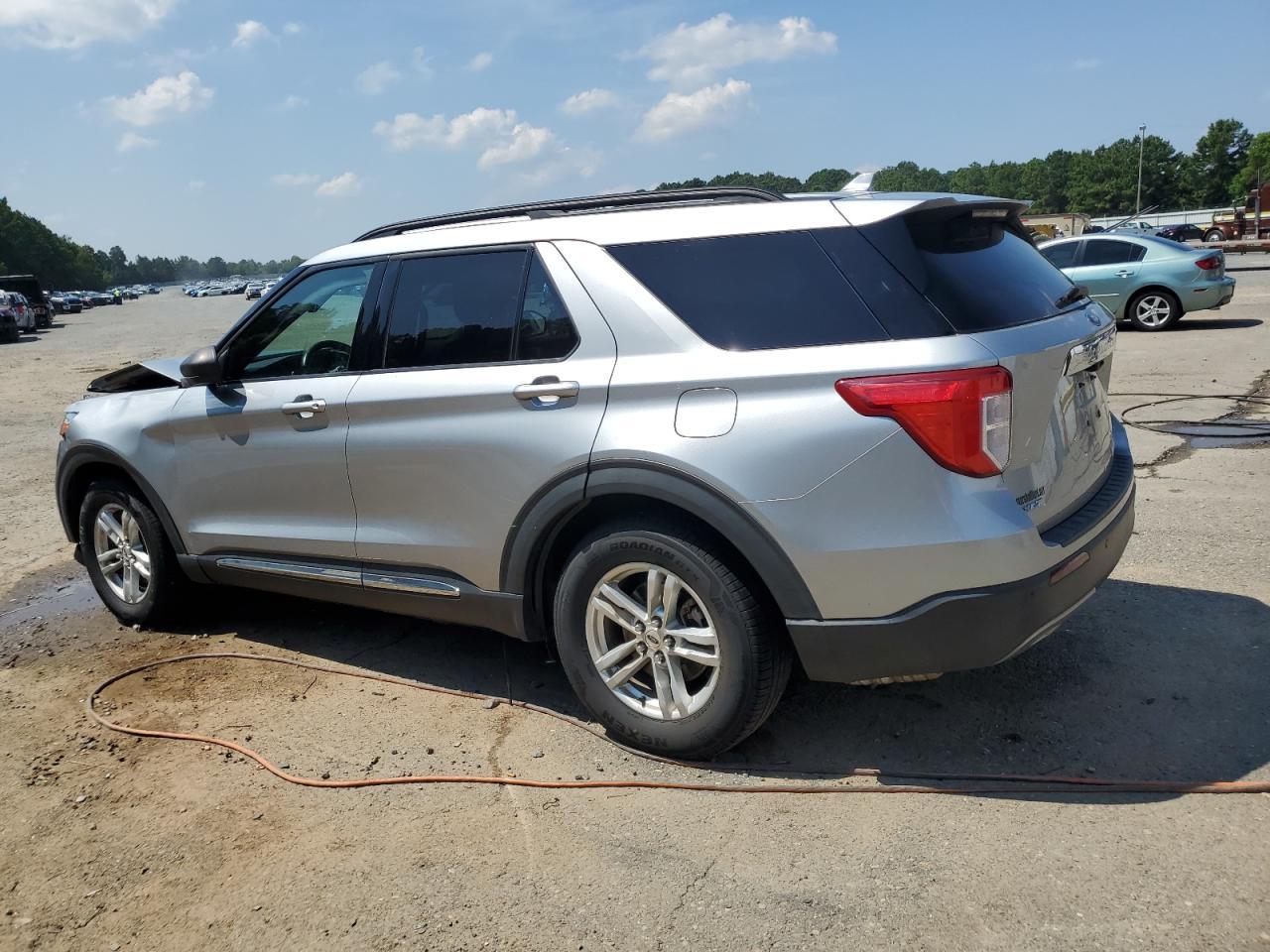 2020 Ford Explorer Xlt - Фото 2