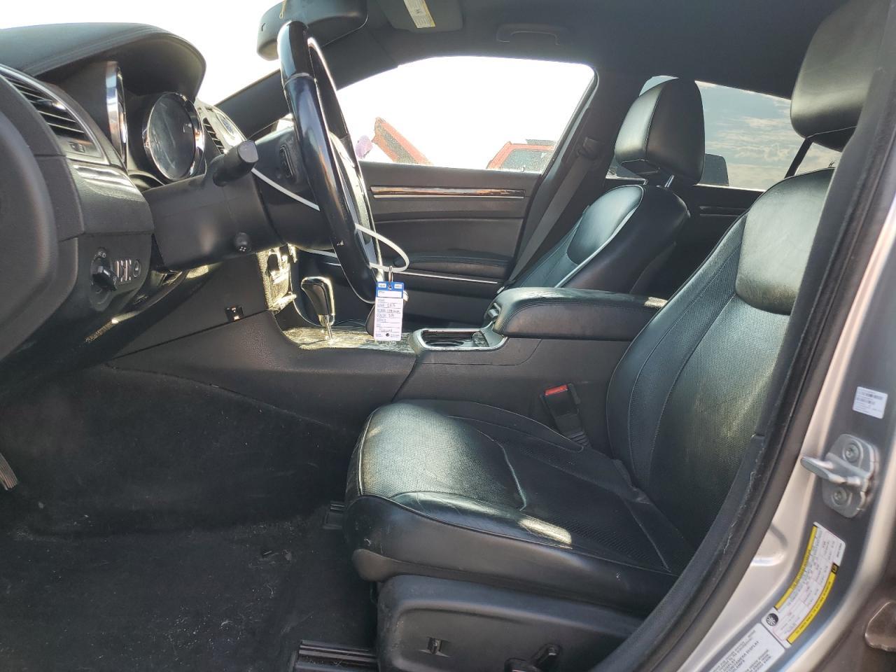 2013 Chrysler 300C - Фото 7