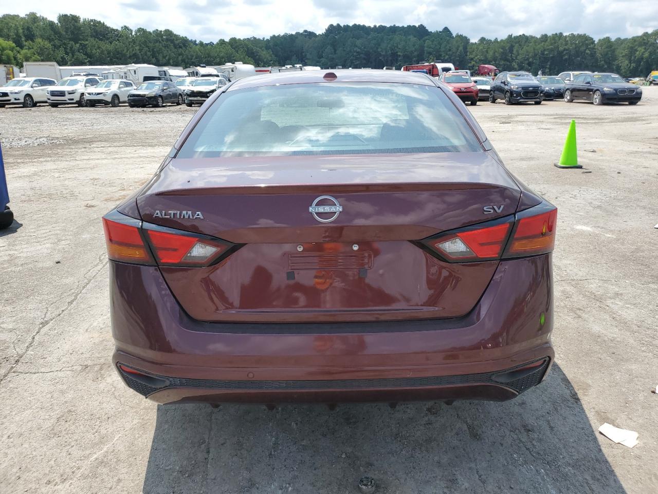 2023 Nissan Altima Sv - Image 6