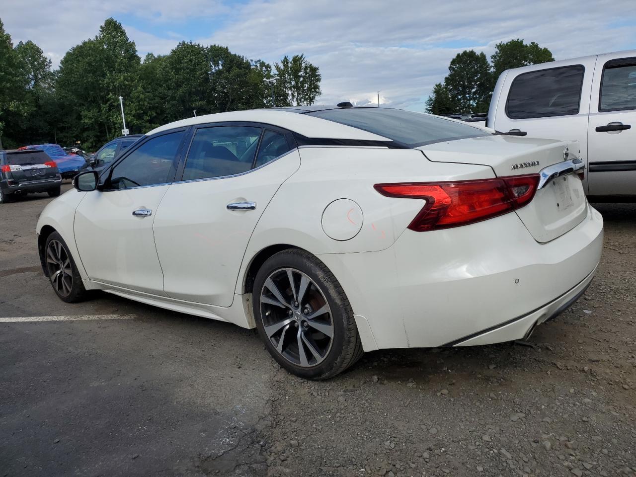 2018 Nissan Maxima 3.5S - Image 2