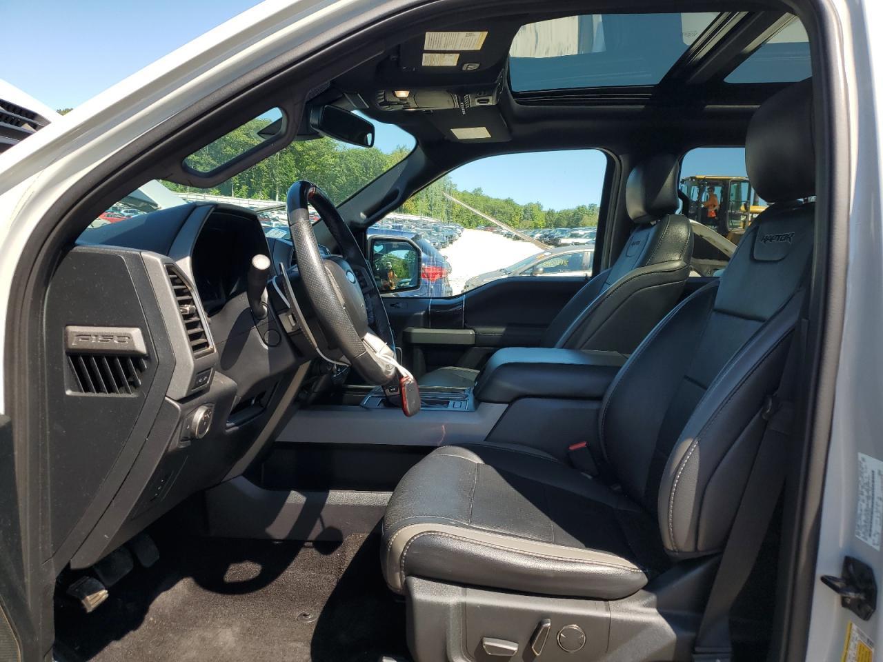 2017 Ford F150 Raptor - Фото 7
