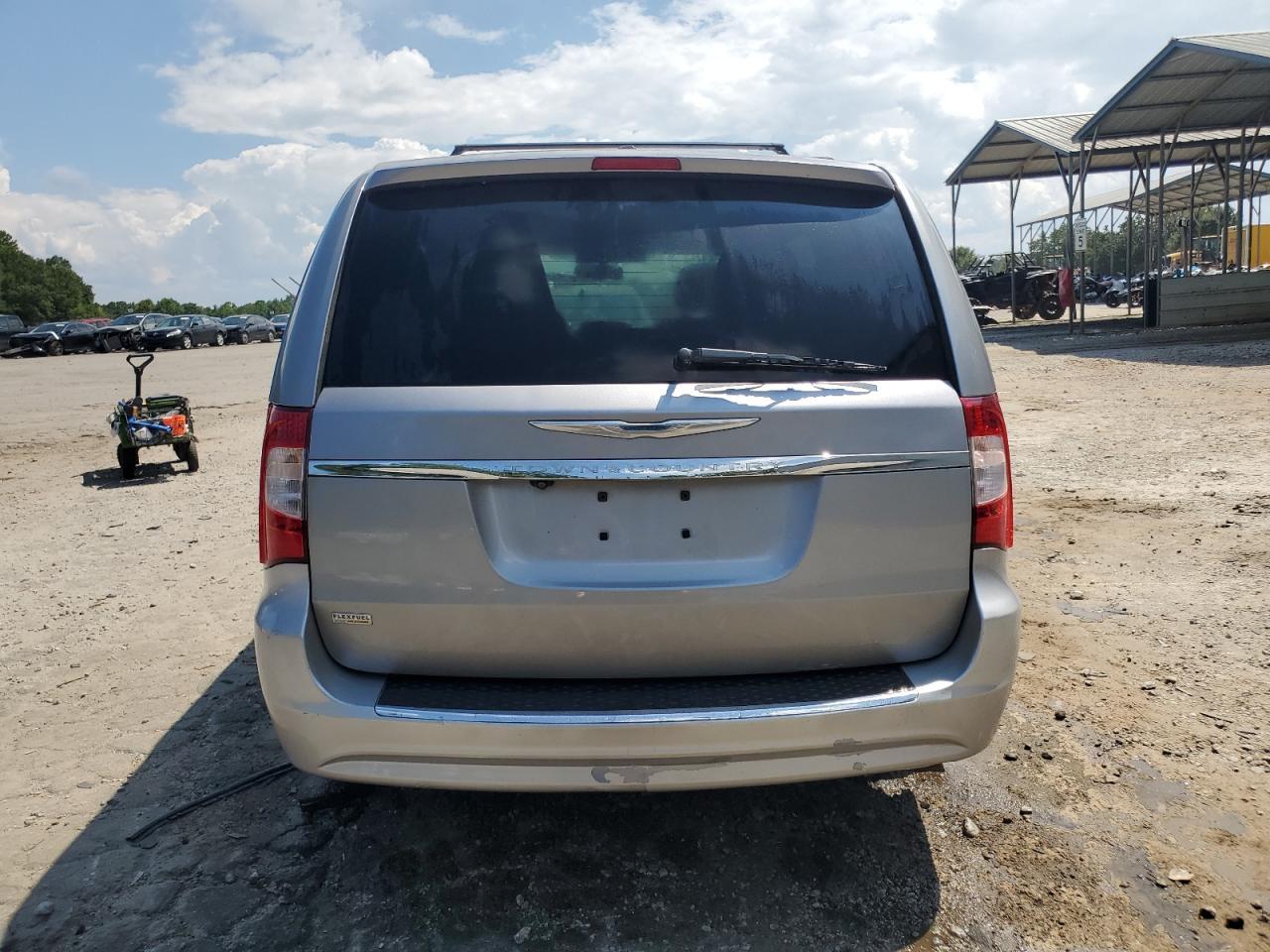 2014 Chrysler Town & Country Touring - Фото 6