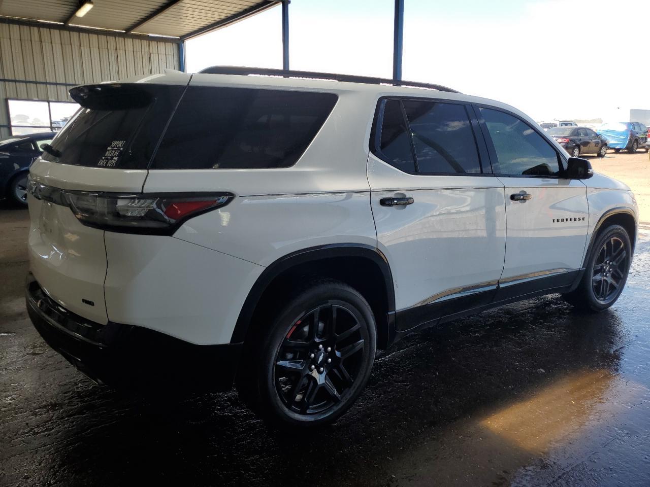 2021 Chevrolet Traverse Premier - Image 3