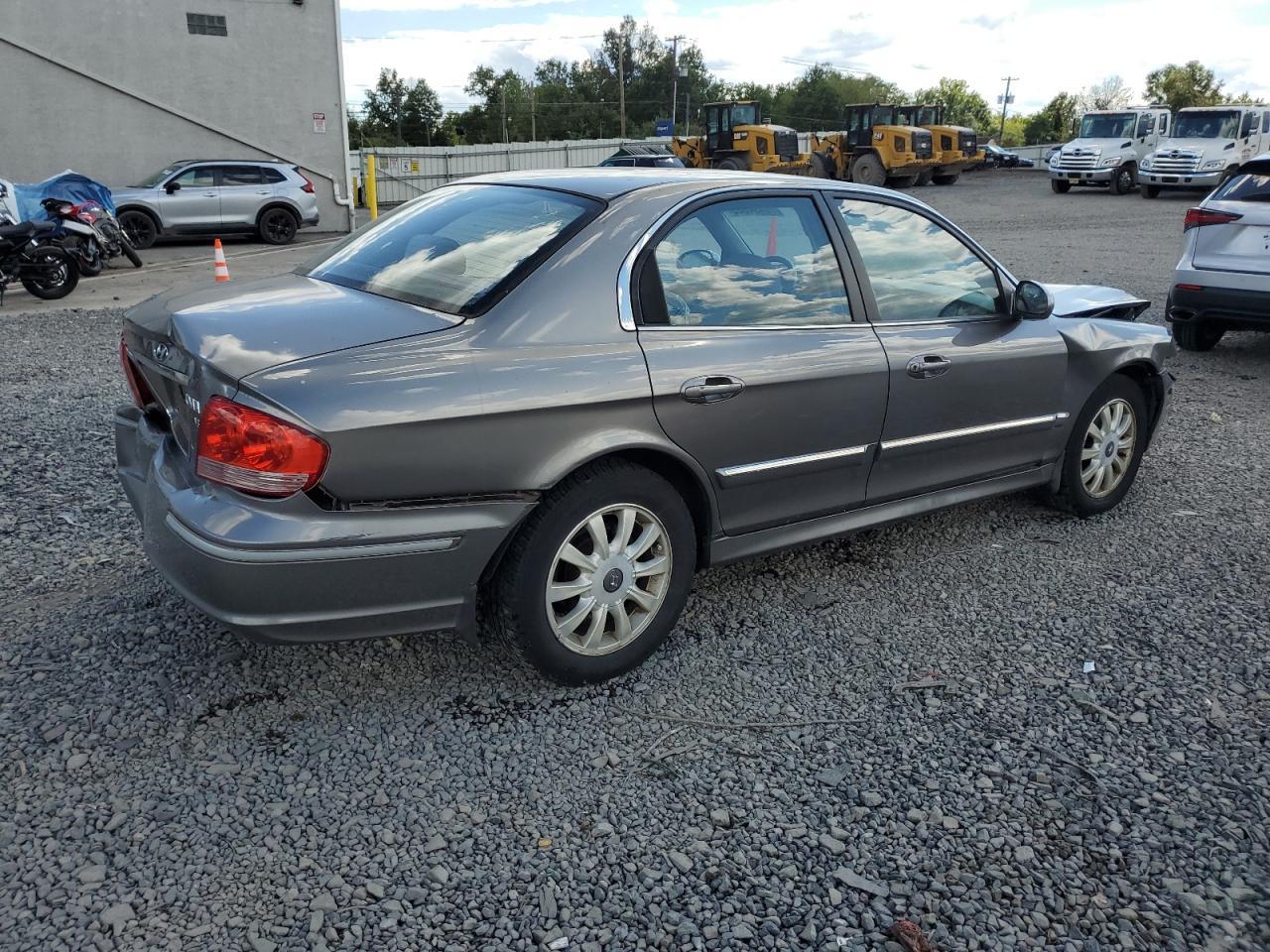 2004 Hyundai Sonata Gls - Фото 3