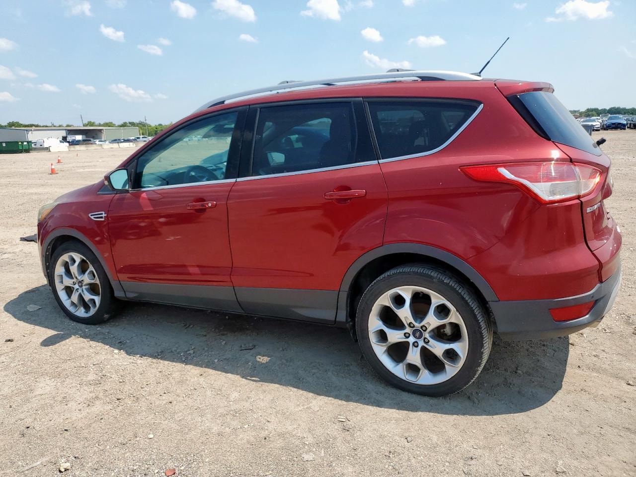 2013 Ford Escape Titanium - Image 2