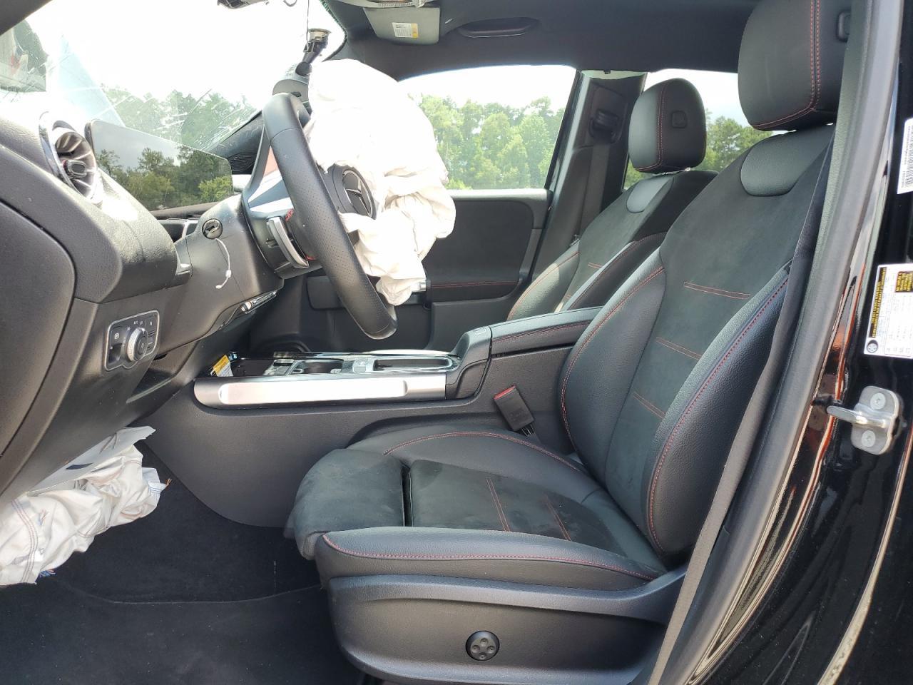 2025 Mercedes-Benz Glb 250 - Image 7