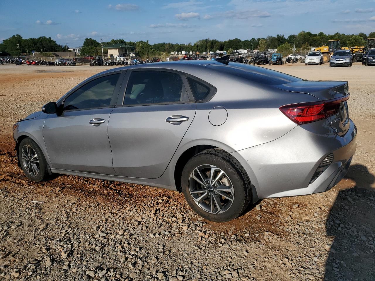 2024 Kia Forte Lx - Фото 2