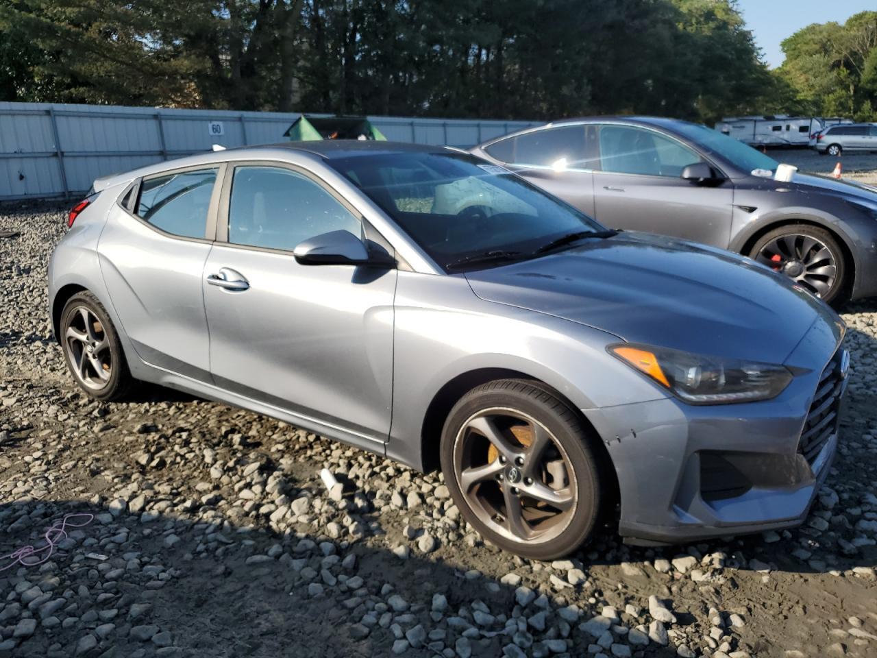 2019 Hyundai Veloster Base - Фото 4