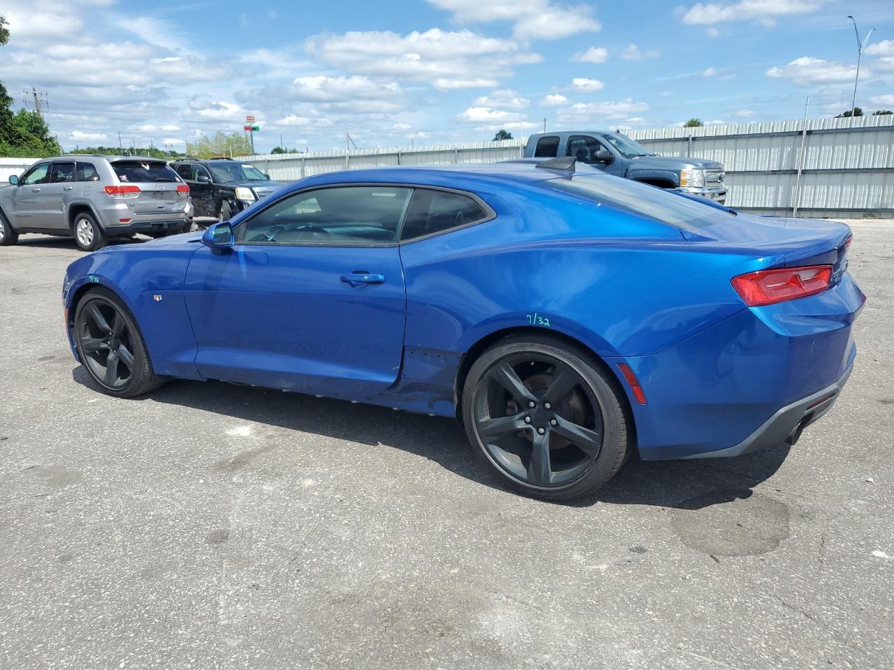 2017 Chevrolet Camaro Lt - Фото 2